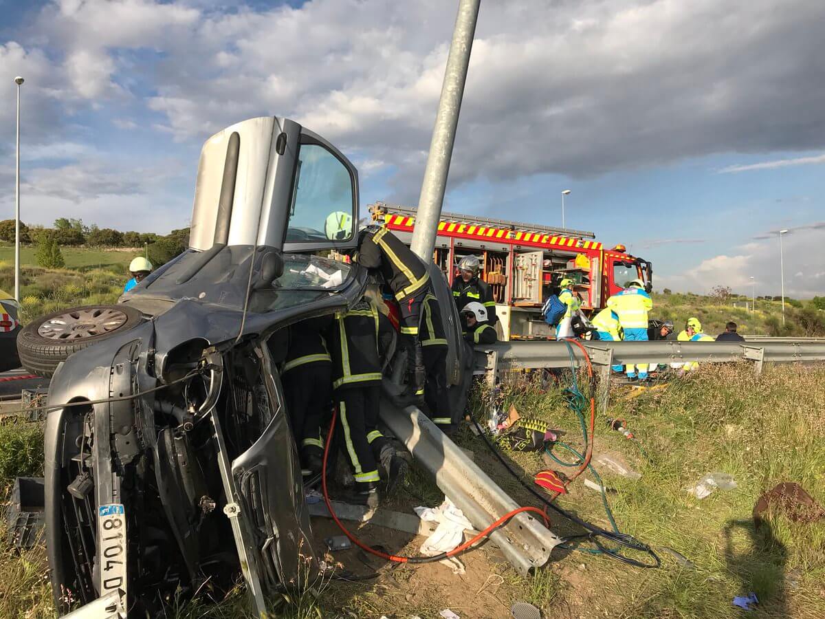 Una Mujer Y Dos Ninos Heridos En Un Accidente En La M 607 Miracorredor