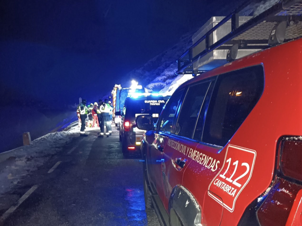 Mueren cuatro jóvenes madrileños de 21 años en un accidente de tráfico en Cantabria